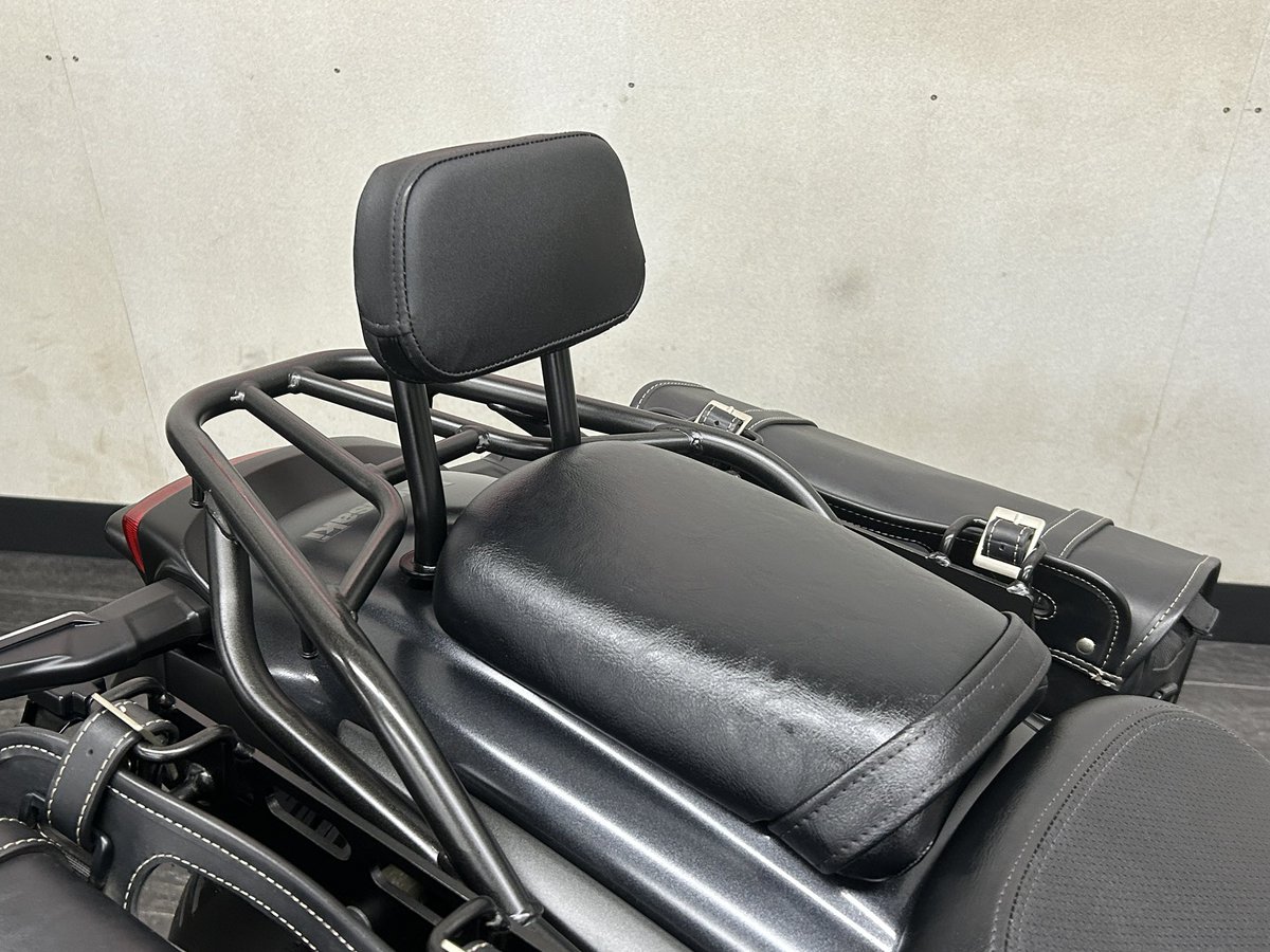 hohgiom's tweet photo. 大人気400ccアメリカン　#カワサキ #エリミネーター400 の中古車が入荷😊
バックレスト・グリップヒーター・サイドバック・エンジンガードなど最強ツーリング仕様です✌️お近くにお住まい方は是非、お立ち寄り下さい☆遠方の方は通信販売も行ってます🙇‍♂️#広島 #バイク #オートバイ #hoh5 https://t.co/m1GiKcoGkM
