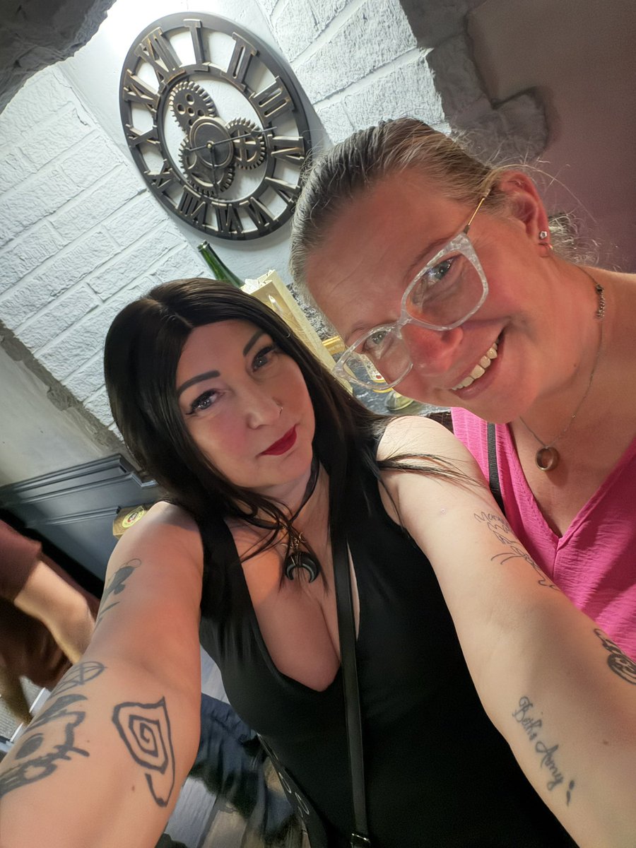 SamMcCartney's tweet photo. ❤️ love you lass @sarahhammo_80 https://t.co/fLMlfaCOMb