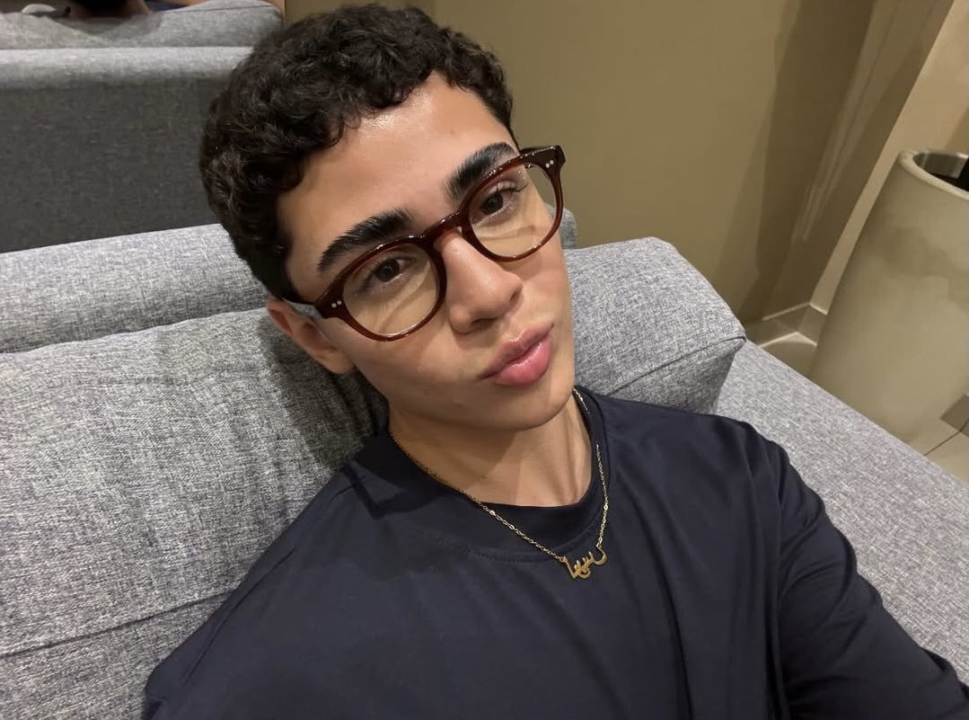 ru tweet media