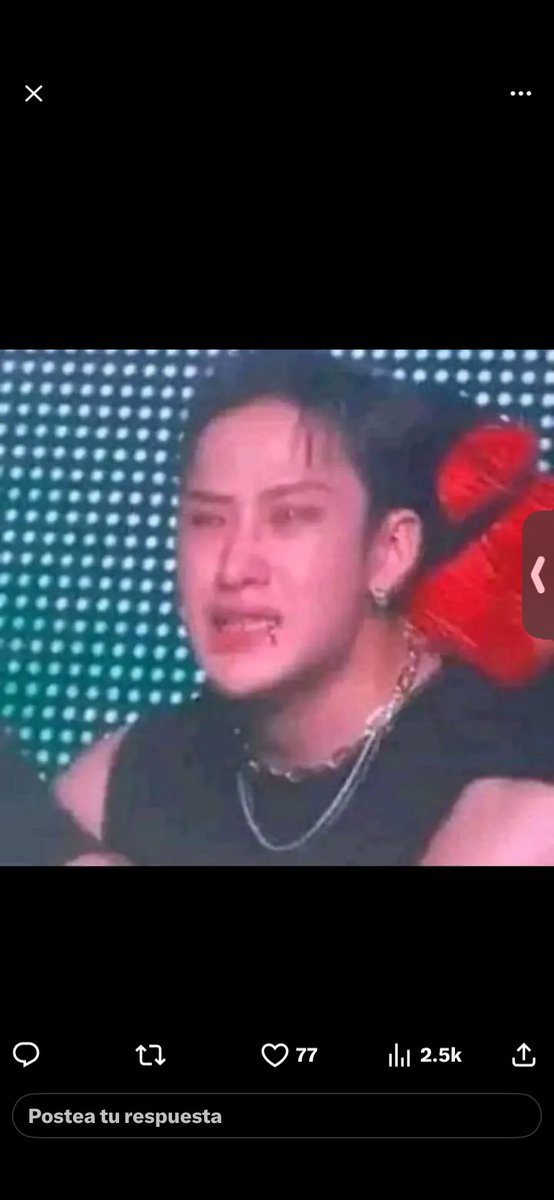 tetelepatthy's tweet photo. @hyunj1n_00 @taetetoon Este le gana https://t.co/aeVwO6H449
