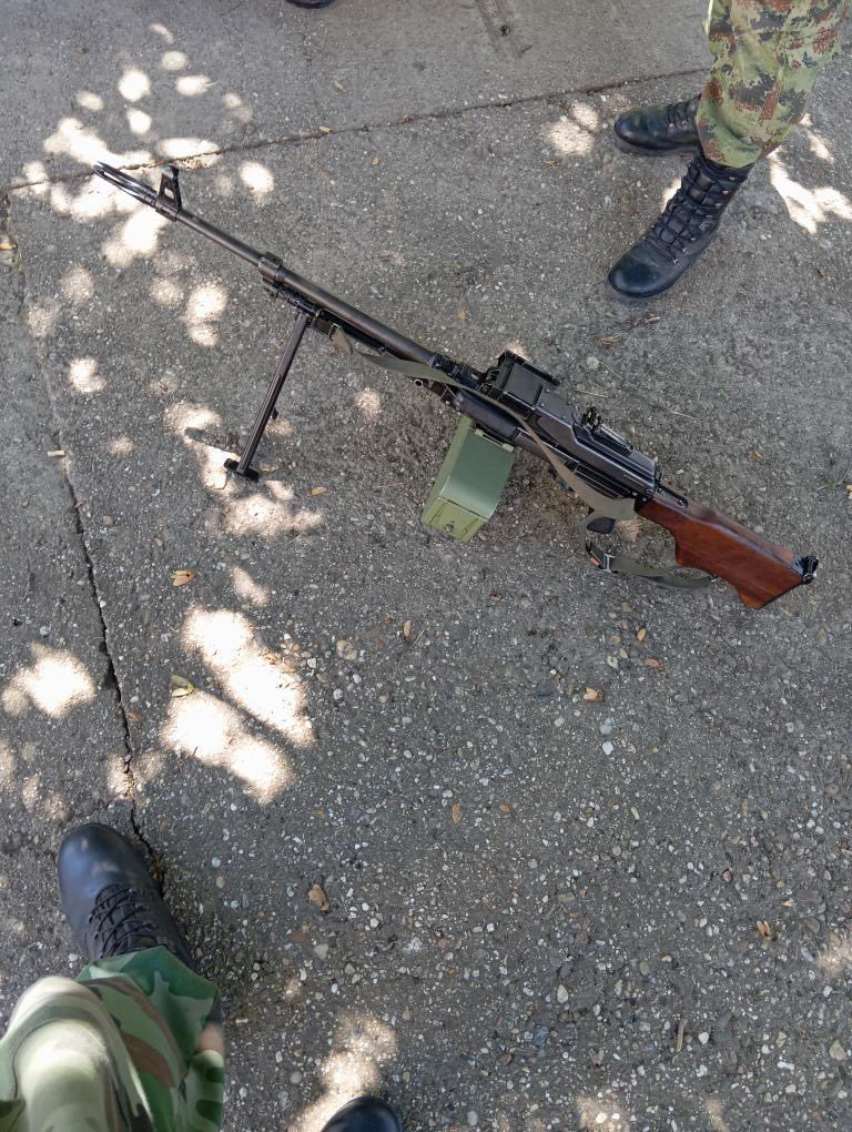 lynndon87's tweet photo. Zastava M84 Ceca https://t.co/OY5eBs8JSh