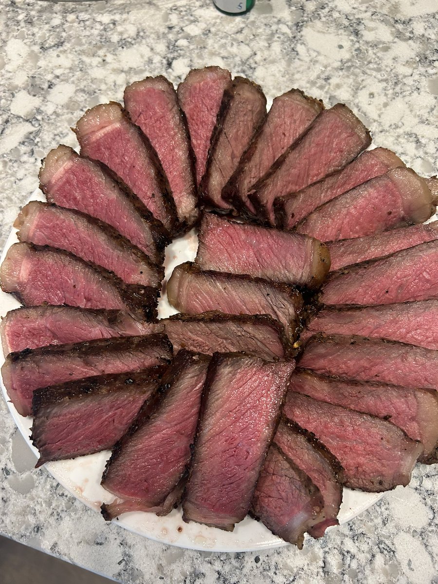 saintmarcio's tweet photo. Operation Saturday Beef https://t.co/KtmnPppV2Q