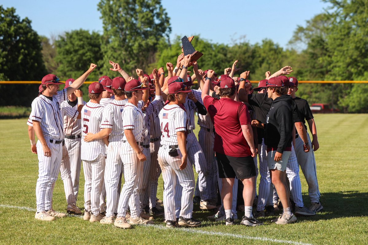 DreadStrong's tweet photo. The Dreads are DISTRICT CHAMPS!! ⚾️ 🏆 On to Regionals!! https://t.co/0j2s4MKo6x