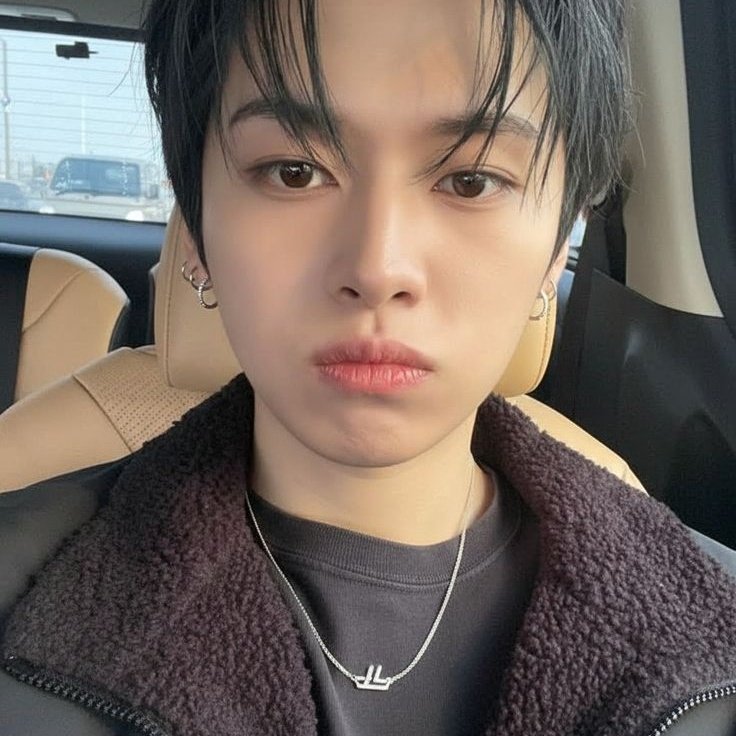 ñañitoo : SEEING SKZ 🇨🇴 tweet media