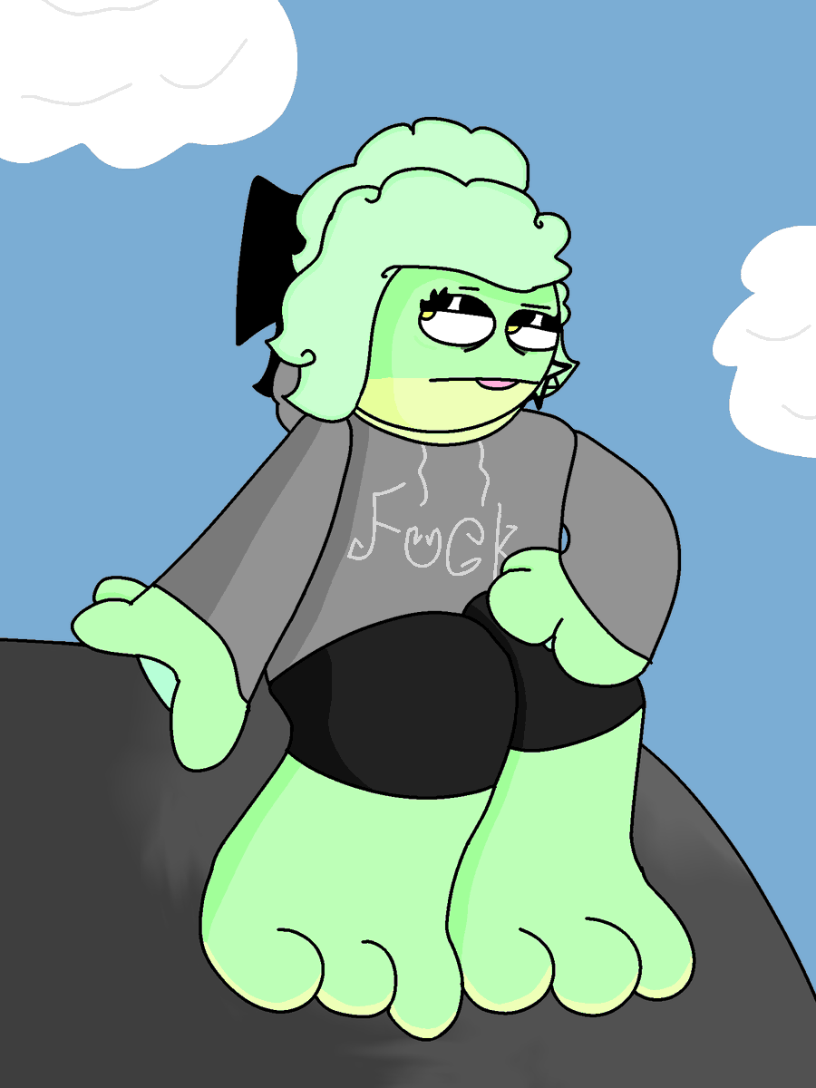 mouseisweird's tweet photo. might just start posting older stuff on the downtime i’m not drawing because me posting every 2 months is not gonna cut it so here is frog character i made a bit ago https://t.co/kgpd2AB5aV