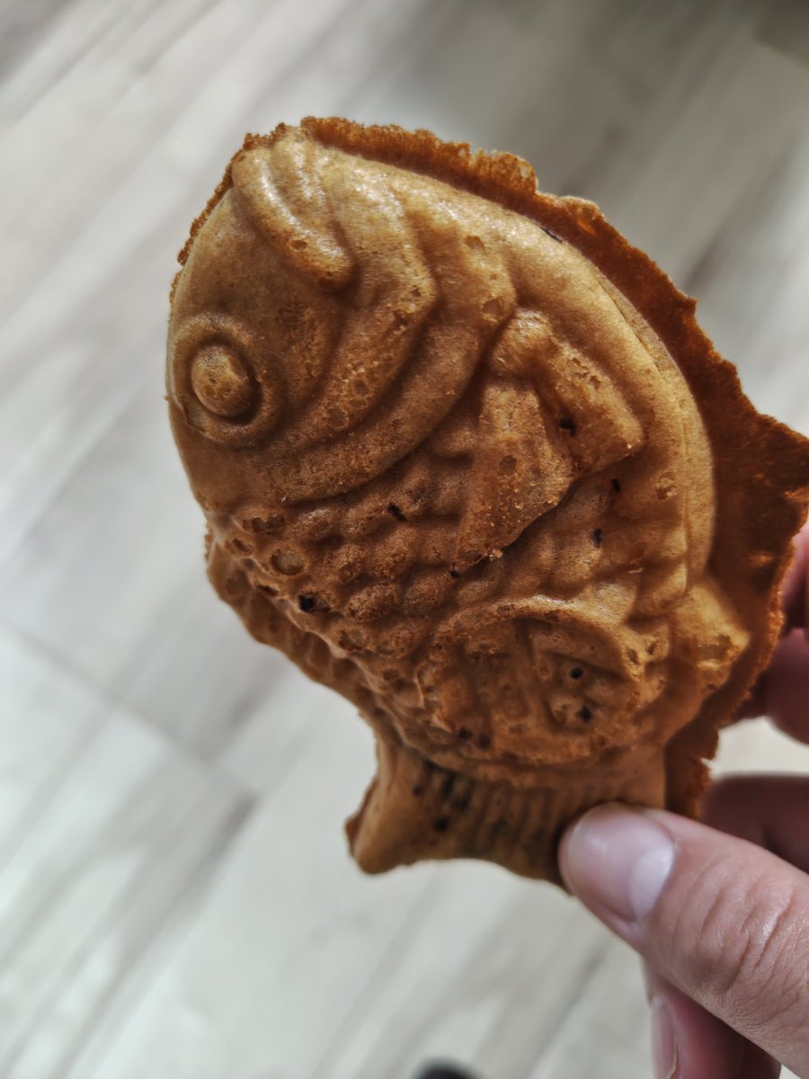 今朝の体重、58.35キロ😁計量前にクリームたい焼き🥰やっと食事制限