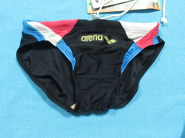 spoyuni's tweet photo. 【出品しました】
水着 男子★競泳 競パン ビキニ★水泳パンツ★アリーナ arena★ARN-4615★ブラック×ホワイト★Sサイズ★日本製★未使用★ひび割れあり

https://t.co/YufATgPuFj https://t.co/Ud4MFFicxv