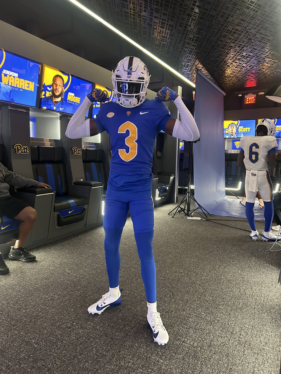 nazirpitchford1's tweet photo. #H2P 💛💙 https://t.co/DpnyxKXKb9