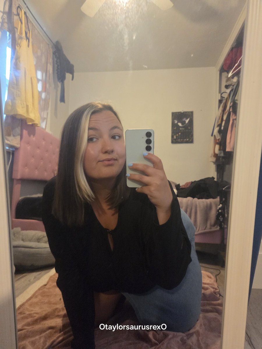 TayInBloomm's tweet photo. Dinner plans!! 💗
°
#chubby #bbw #fat #bigtits #thick #bigass #2xl #yearnforme https://t.co/OEhlgtLMO0