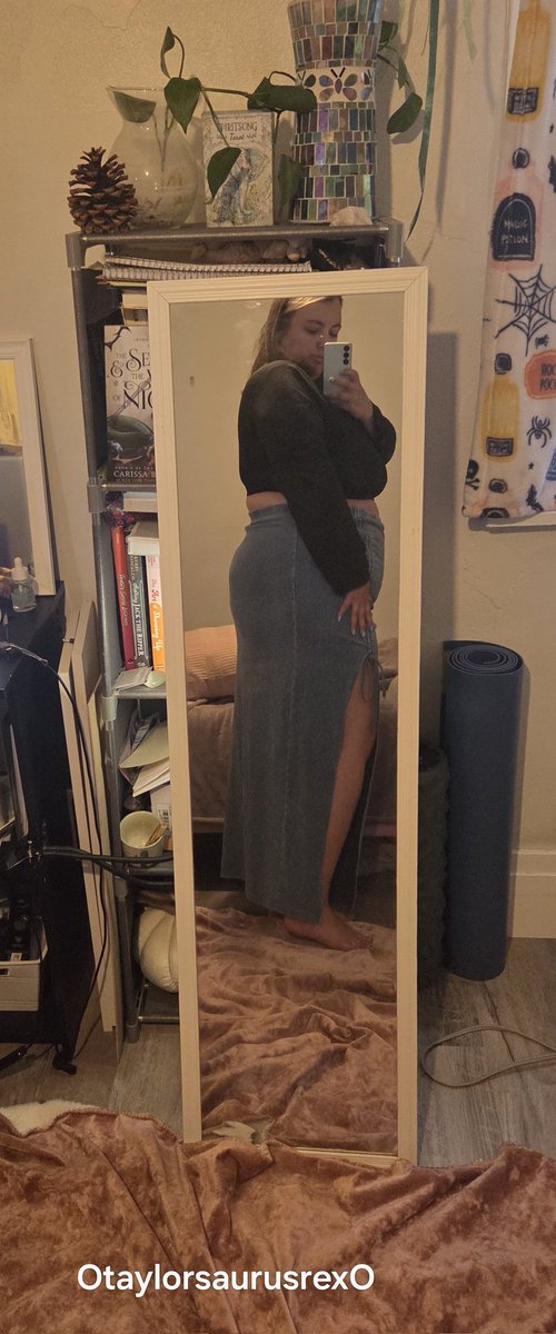 TayInBloomm's tweet photo. Dinner plans!! 💗
°
#chubby #bbw #fat #bigtits #thick #bigass #2xl #yearnforme https://t.co/OEhlgtLMO0