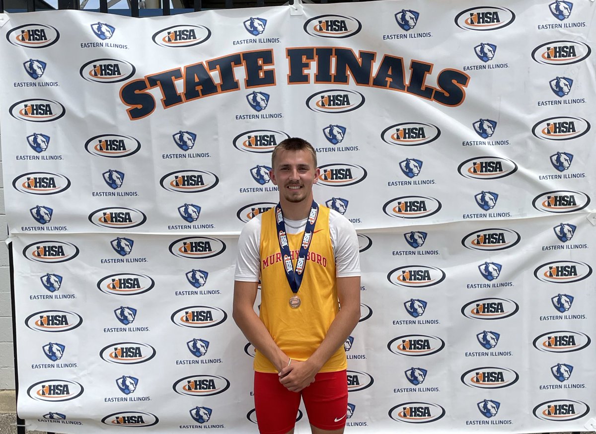 RedDevilTrack's tweet photo. Jonas Schaldemose. Illinois All-State in pole vault! Wins the tie breaker for 9th by clearing a near 14’ vault on his first attempt! https://t.co/25ANhXAlAA