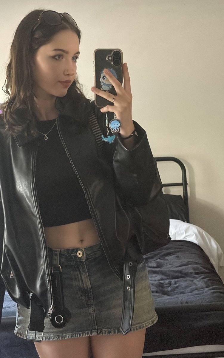 drainedbyclaire's tweet photo. i’m perfect, you’re not https://t.co/guLMGpuxlV