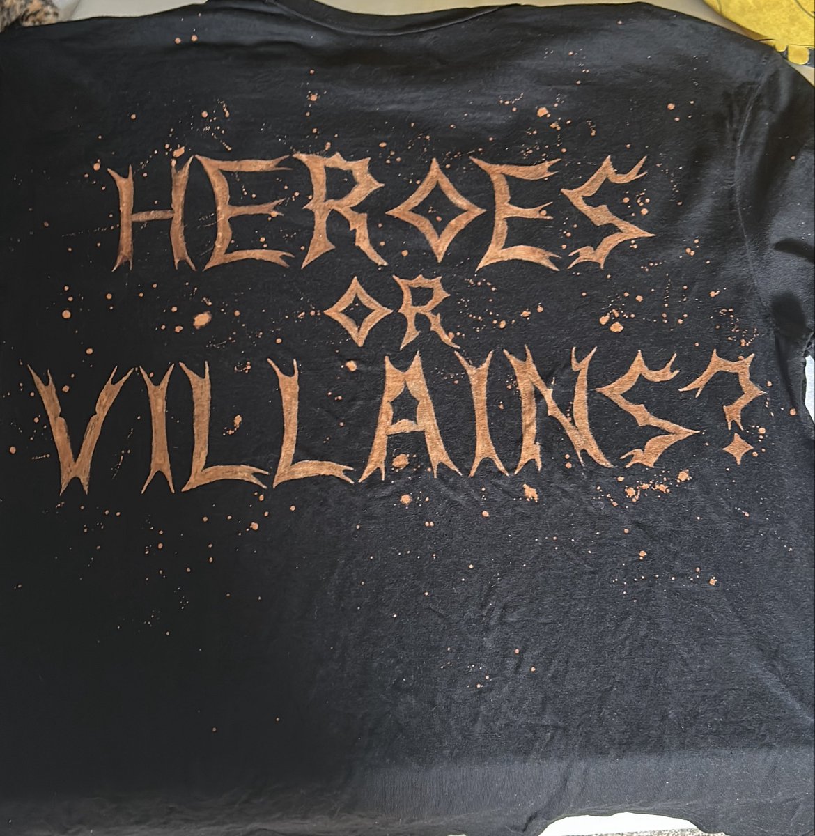 xdinaryordinary's tweet photo. also can we take a moment to appreciate the tshirt my housemate made for me to wear tomorrow 😋 https://t.co/P50kC9XIDB