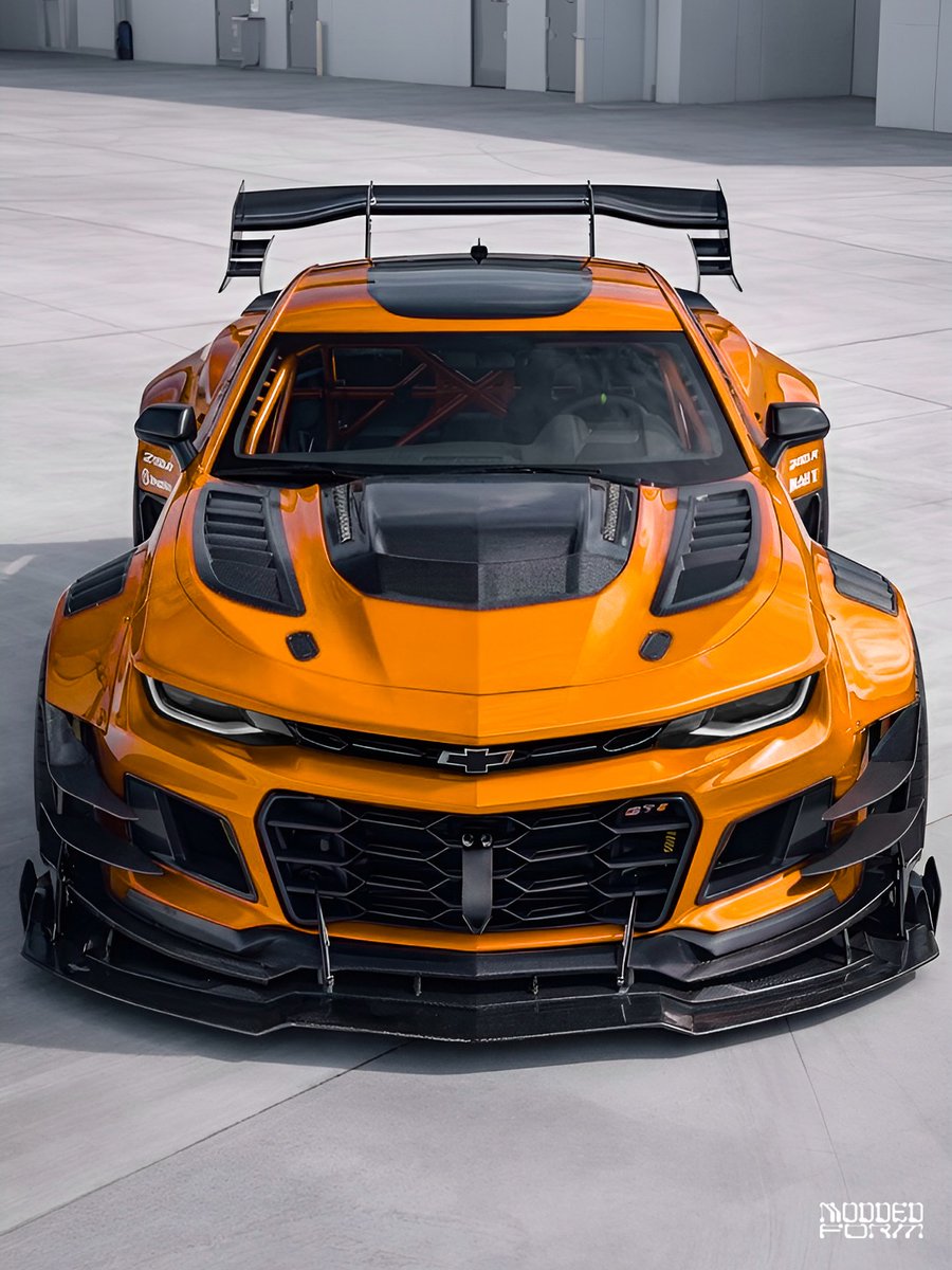 ThrottleCars's tweet photo. Camaro ‘Clementine’ 🍊 https://t.co/U4sk9I1zpn