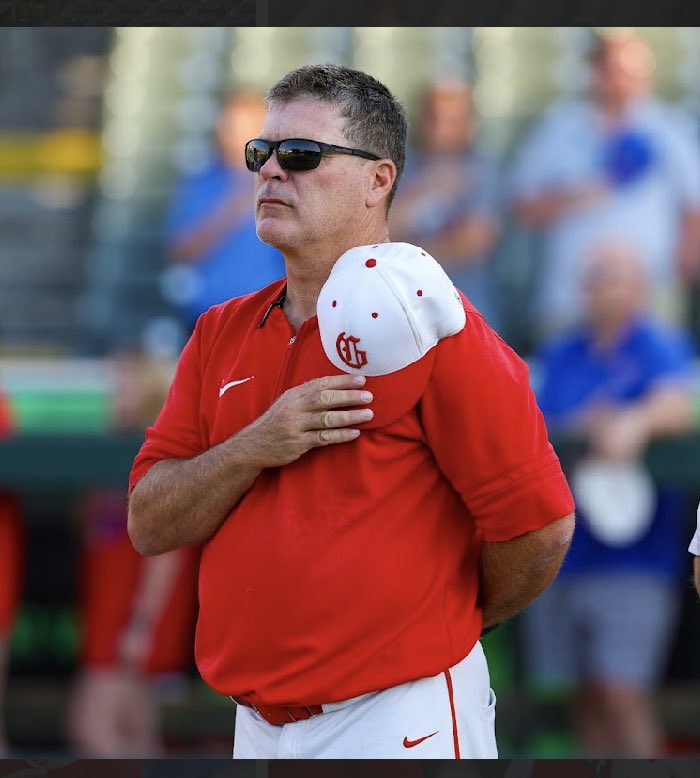 hmwash2002's tweet photo. After -yrs this amazing baseball coach  (husband-dad-J-pop) is hanging it up and retiring to begin something new. It’s been an amazing time with amazing families! No one knew when it was the last time he would be on the baseball field! Our family has been blessed! 🙂 I love you! https://t.co/c2S23sohEM