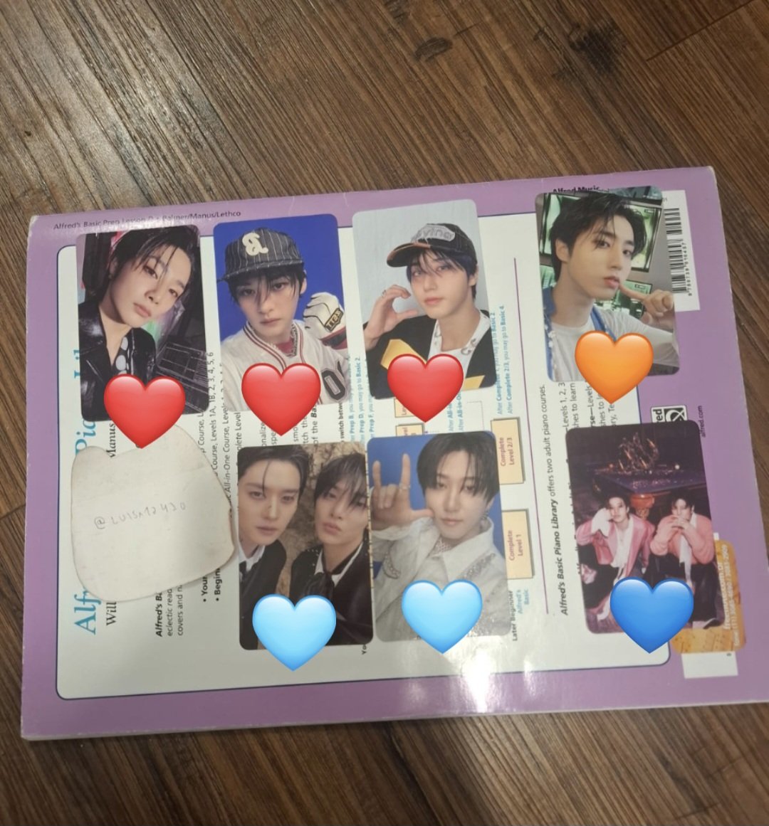 Luisa12420's tweet photo. Vendo/venda stray kids
jeongin, lee know, han, changbin, seungmin e bangchan
-preço + superfrete
- envio em até 3 semanas
- nao tenho feedbacks pq nao fiz nenhuma venda
- envio vídeos dos cards
❤️= 20
🧡= 30
🩵= 15
💙= 13 https://t.co/yC8OB313RP