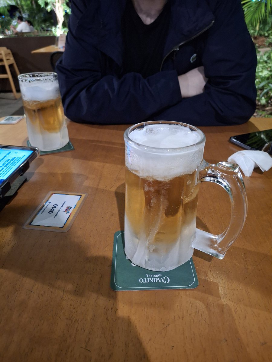 NotOrban's tweet photo. Celebrando meu aniversário com a melhor companhia possível 💞 https://t.co/lPCDNtx4DU