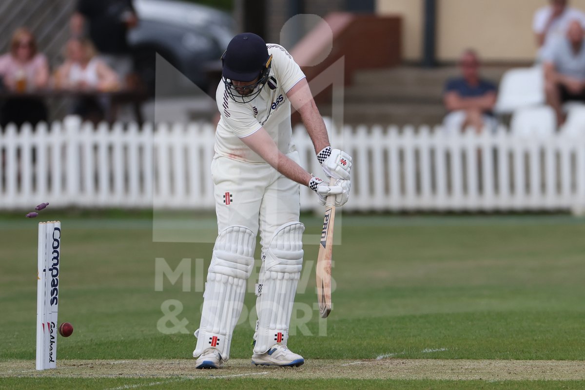 markfletcher50's tweet photo. The @BarnardCastleCC Boys keep on rolling with a 63 run win over @MiddlesbroughCC at Acklam Park @NYSDCricket https://t.co/XnNgplYe7N