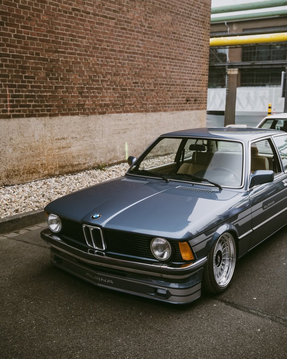 ThrottleCars's tweet photo. CLEAN E21 . https://t.co/DPsNh1WdbM