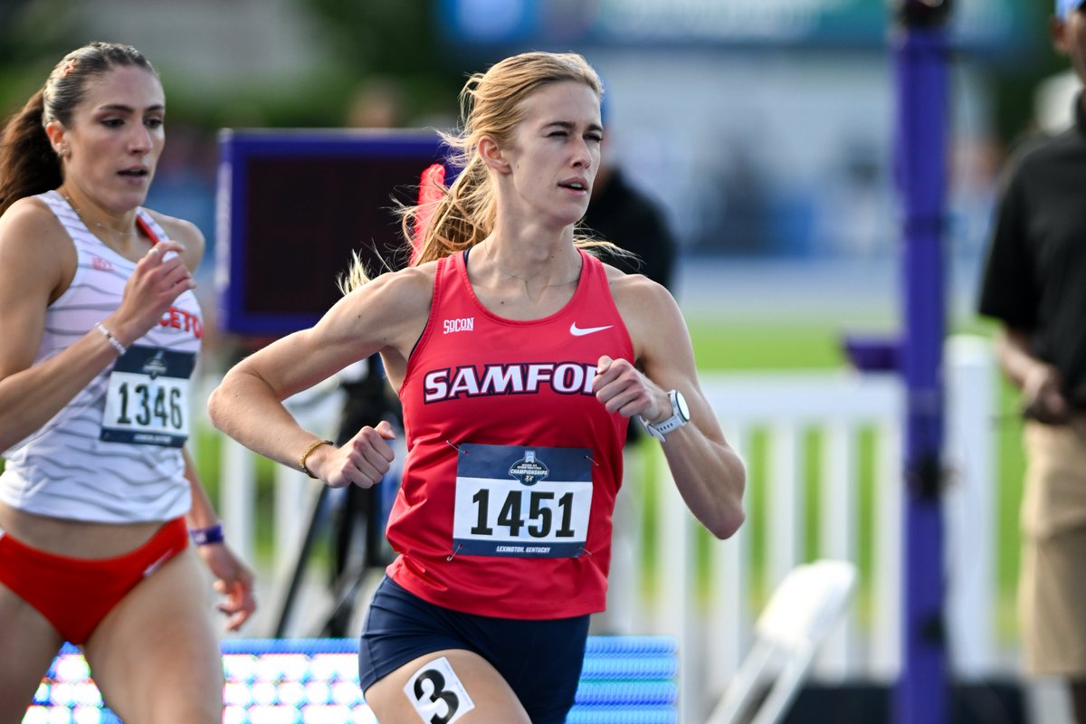 SamfordXC_TF's tweet photo. A few 📸of Jess Edwards competing in the quarterfinals of the women's 800 meters!

#AllForSAMford https://t.co/4N3JakQkRD