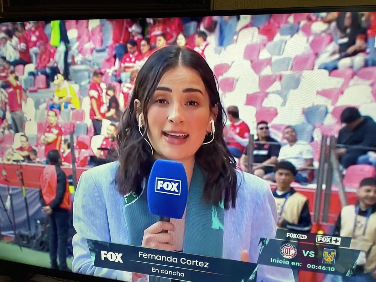 MaRtIn__86's tweet photo. Ya listo viendo la previa de la Final de Conca! @FernandaCortezM #VamosTigres 💪🏼🐯🇺🇦 https://t.co/iOvu7maVWs