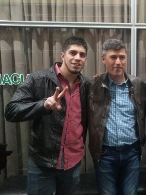 Thomy_it's tweet photo. No todos los peronistas, pero siempre un peronista. ✌🏼🤬 https://t.co/aXEGQjLLYj