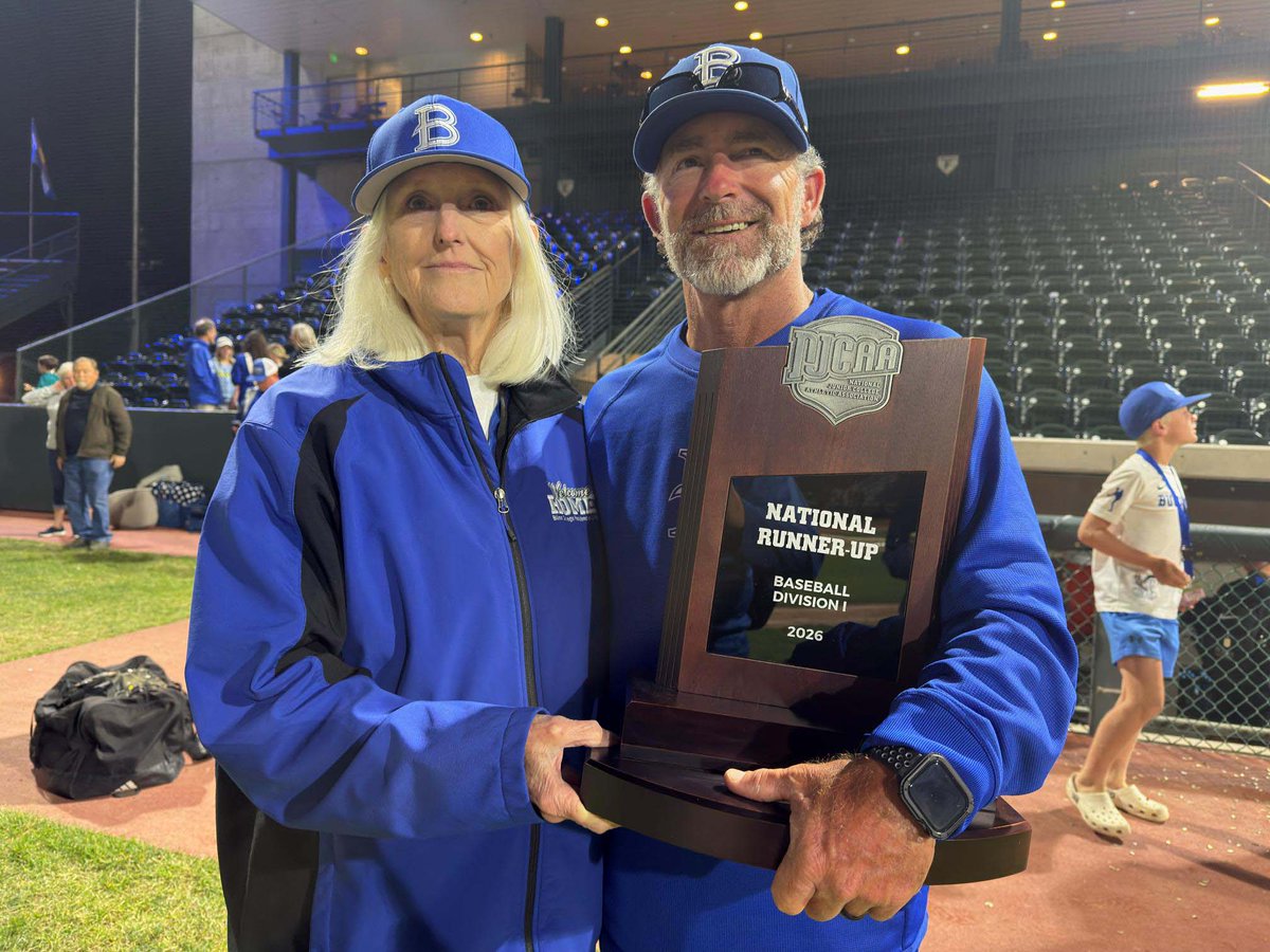 Blinn_Hensley's tweet photo. What a season for @BlinnBaseball! Proud to stand alongside Coach Dusty Hart and this outstanding team after another incredible run to the @JUCOWorldSeries championship game. Congratulations to our players, coaches, staff, and supporters on an outstanding season. https://t.co/wpruTeJEzr
