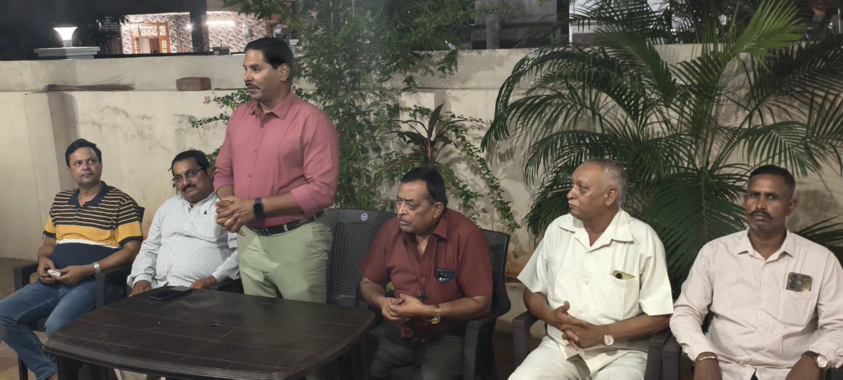 rao4884's tweet photo. BJP x men  Cell meeting  on 30 May , led by SM Rajender Singh, co‑convenor. Lt Col (Dr) S. Srinivasa Rao,  Convenor, chief guest.50 veterans attended. Discuss on welfare of veterans  and families, unity, local coordination, activit
Jai Hind.
@BJP4Telangana 
@N_RamchanderRao https://t.co/94phpIIZh3