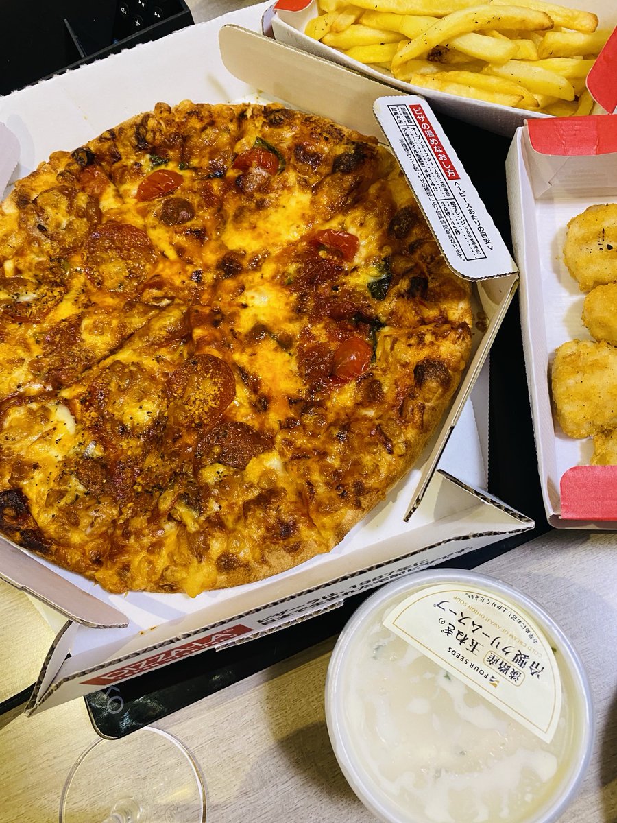 昨夜はどうしても🍕が食べたくて、ピザーラセットでした😋 今週健診
