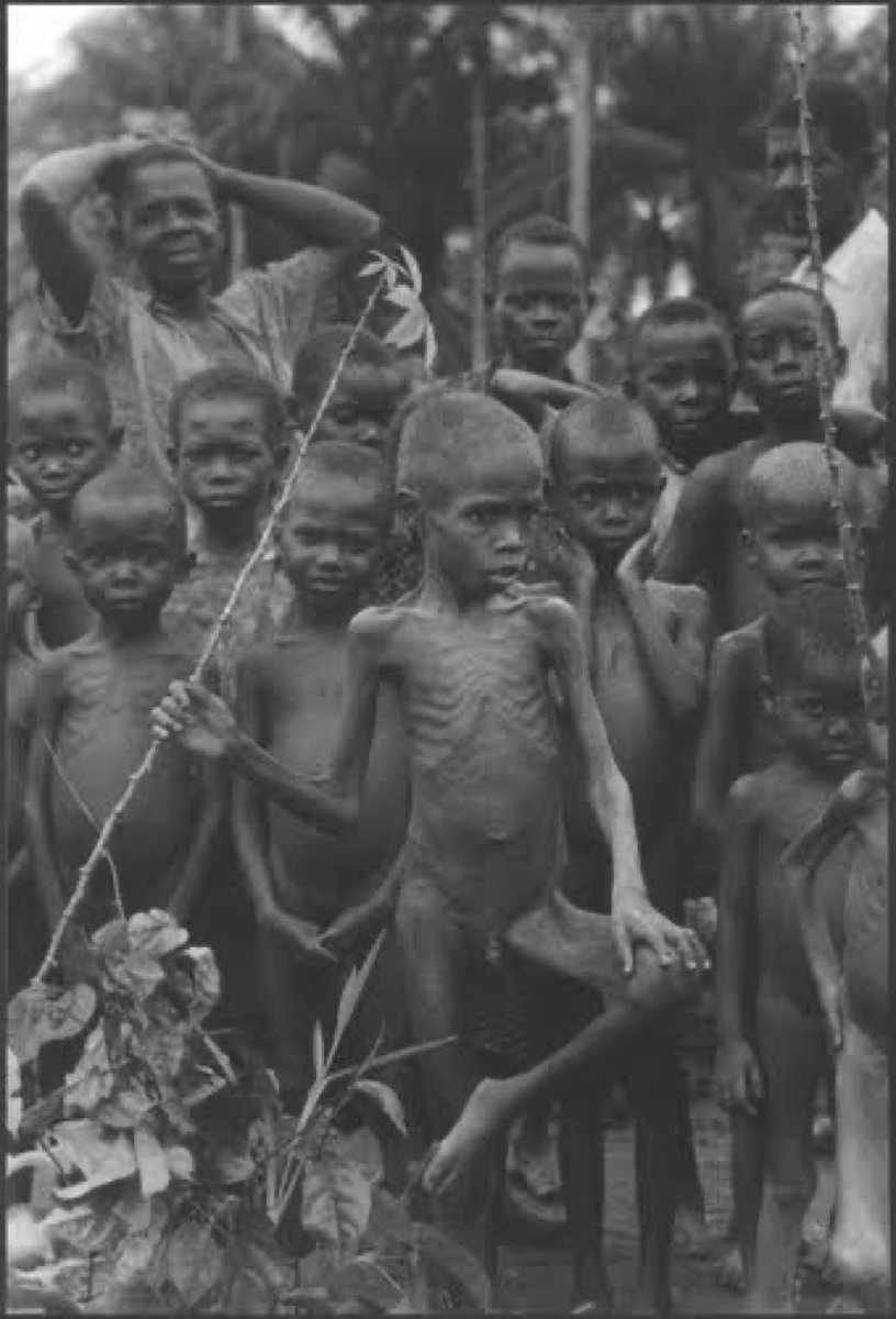 cent_haysmall's tweet photo. Yibo people too suffer during Biafra war sha 😂 https://t.co/9IOOJyQ49x