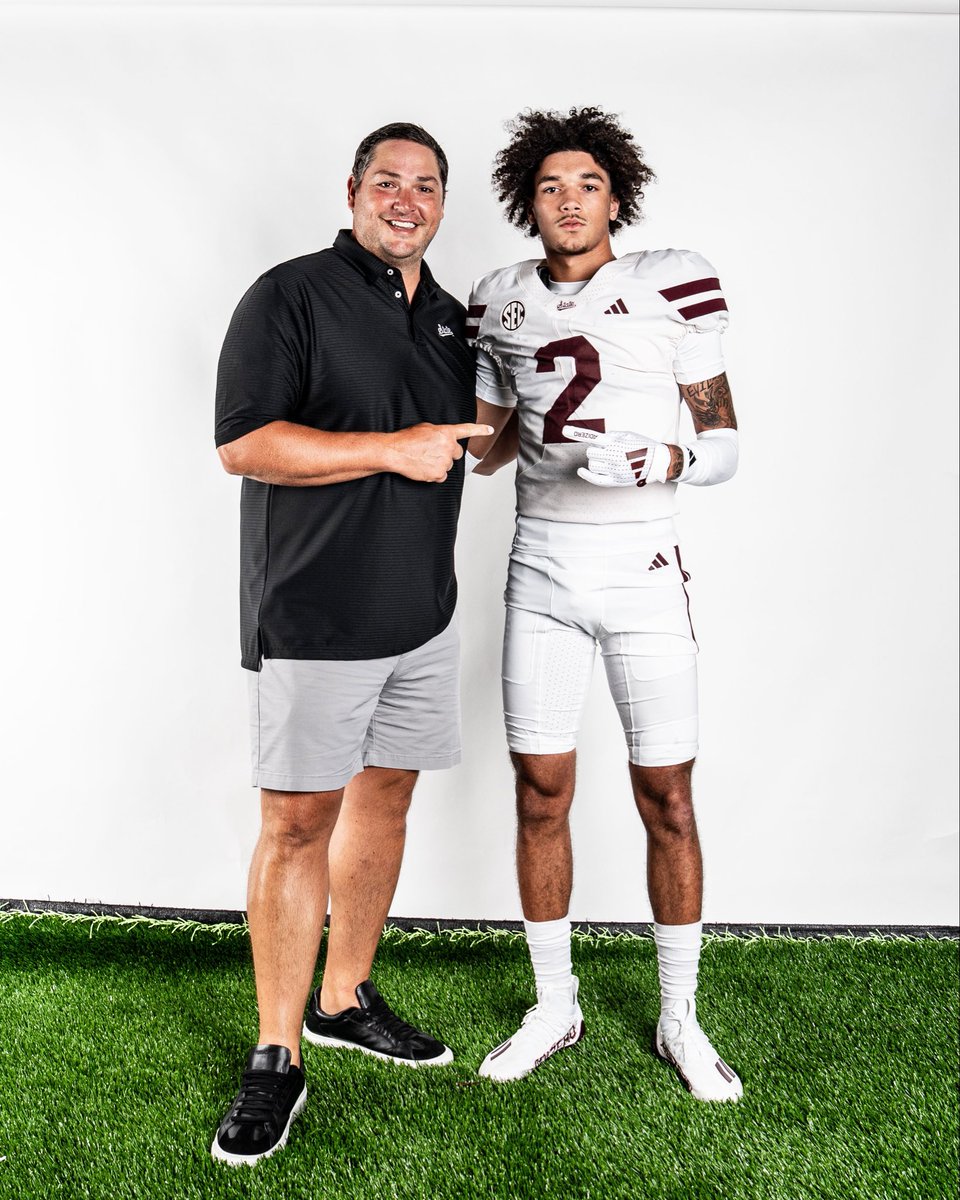 jlynnd1123's tweet photo. #AGTG had a great time at my OV at Mississippi state !! 🙏🏽🙏🏽@CoachTMiller18 @Th3DWilliamsJr @Coach_Leb @CoachCBell26 @CoachUno1 @samspiegs @BenjaminGolan https://t.co/oApIZPaJFO