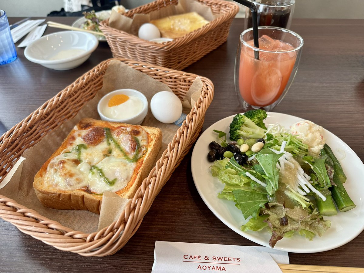 flying_v16's tweet photo. ジム後に久しぶりのモーニング🍞🥗 https://t.co/P4WEpCdA9O