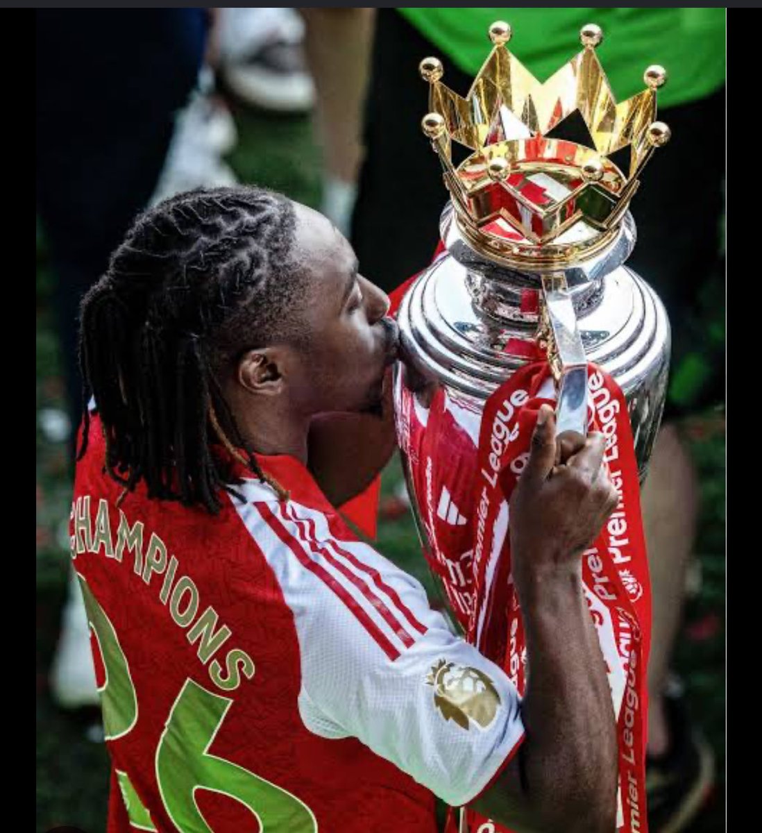 s30824's tweet photo. @AlexAndert63437 @rob_gooner49 @WestHam_Central It sure did mate https://t.co/u33pr4Kza6