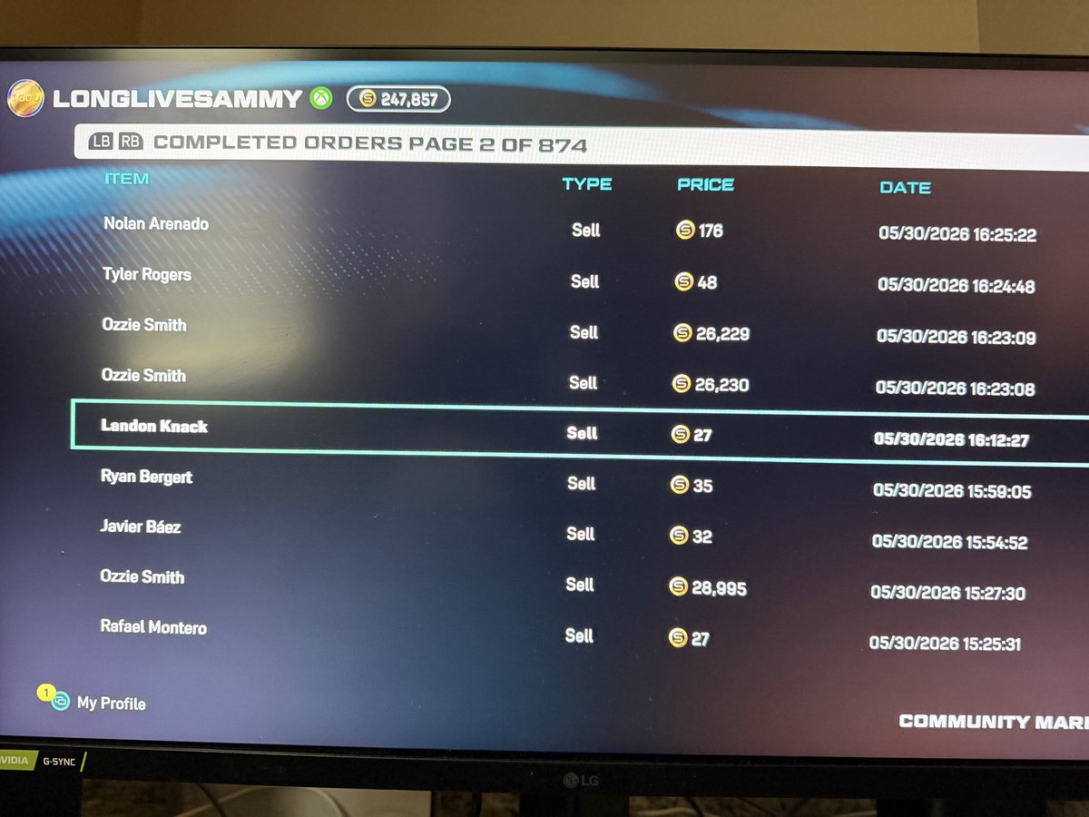 LongLiveSammy's tweet photo. @Mir_s0sa @SkrowsTruth @OhChev bro i make 100k a day and don’t even play that much. its simple. you dont have to buy stubs https://t.co/7ykWqM4xc7