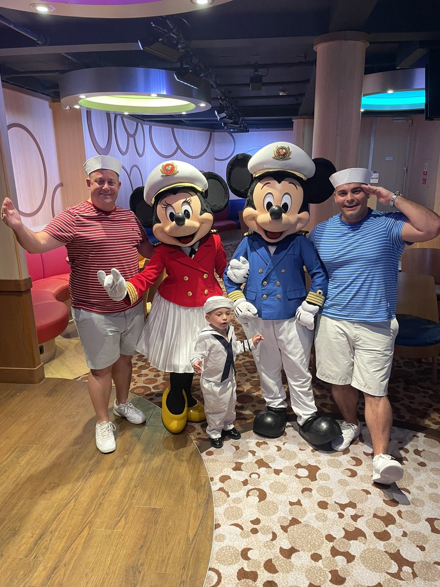 Disney Magic Mike tweet media