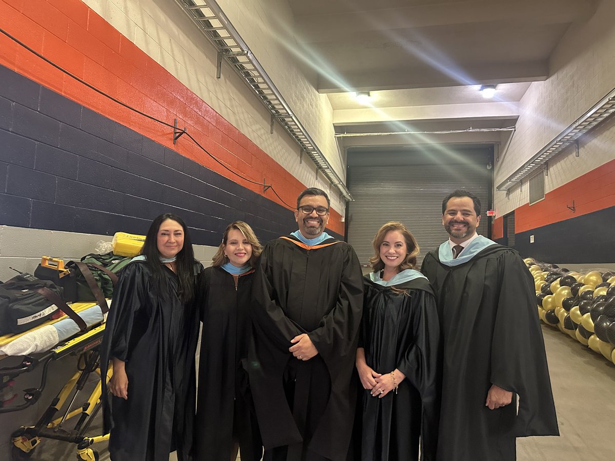 vlara_82's tweet photo. What a beautiful way to close out the school year! 

Congratulations to the Ranger Class of 2026 🧡💙!

Thank you to our students, staff, families, and community for an incredible year. We are proud of all you have accomplished. 🤠
@Riverside_4ever 
#RangerPride #ClassOf2026 https://t.co/nCeArt8fZ9
