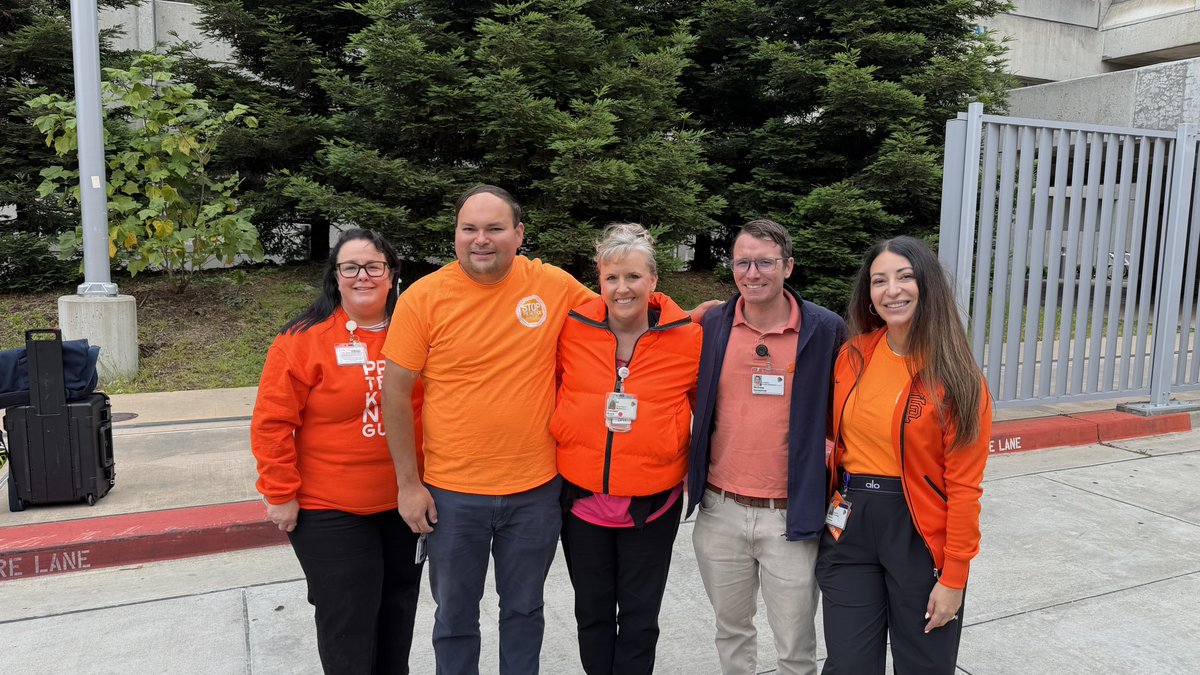TraumaDocSF's tweet photo. We all wore orange to honor those we were killed by gun violence. Each day 130 people are killed from gun violence in the US. We can make change happen. @endgunviolence, @traumacareSF, @ZSFGCare https://t.co/P1P3gPuLPw