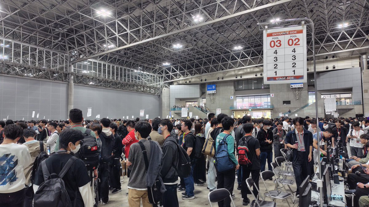 TochigieSA's tweet photo. 2026年5月3日(日)
初代会長 #スマッシュブラザーズSP
を使用した
非公式·非営利のオフライン大会
#篝火 #KAGARIBI #15 を視察!
3日間の開催で
4000人以上が訪れる
大規模な大会です!
いつか視察に行こうと
思いつつも初代会長は
初めて視察に来ましたが凄い熱気だ! https://t.co/QZZNvpS0q8