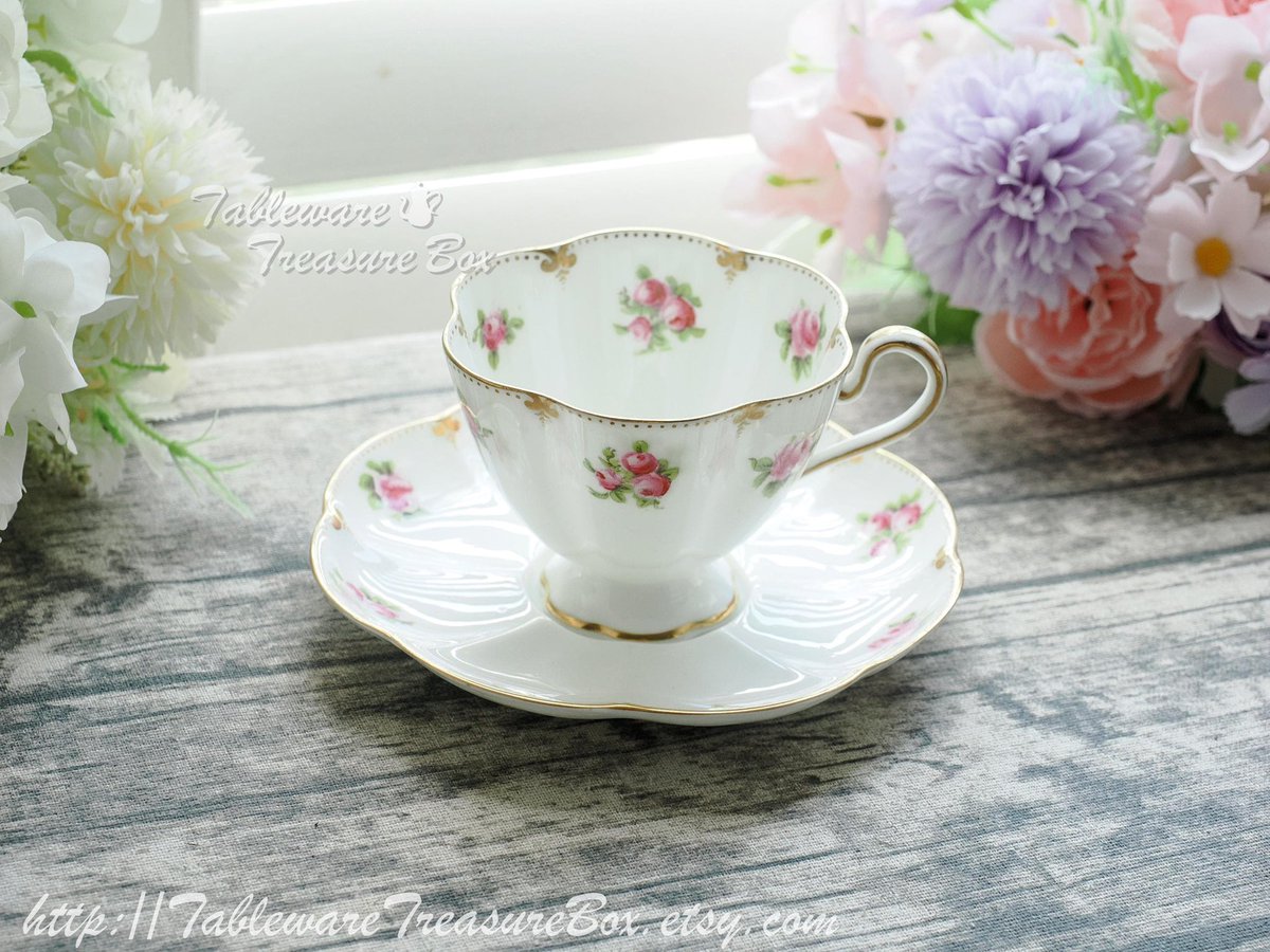 Karen_Tableware's tweet photo. George Jones Crescent &amp; Sons C&amp;S
https://t.co/kpuEdCeH5O

#antiques
#afternoontea
#茶好連 https://t.co/w4Io6PmEC2