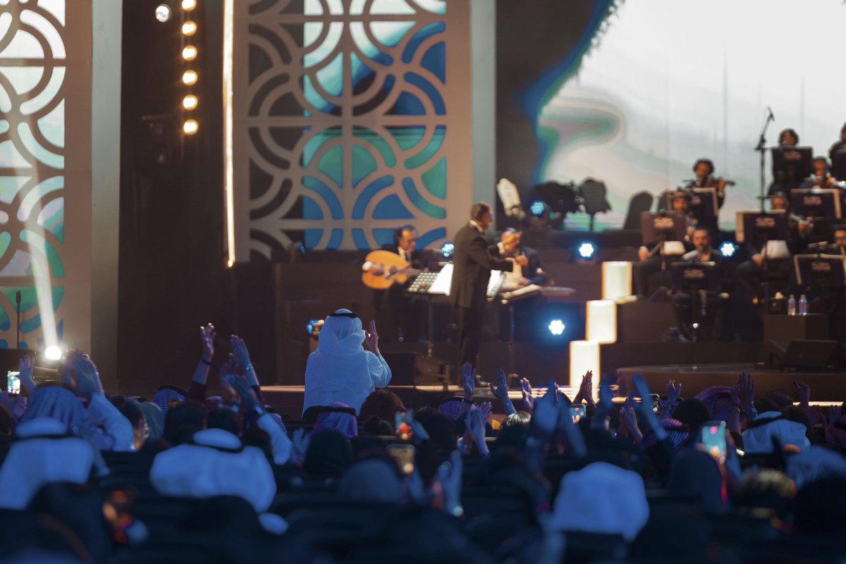 Mabdoarena's tweet photo. ❤️🎶

#انغام_في_الرياض
#محمد_عبده_أرينا 

@Turki_alalshikh 
@Angham 
@GEA_SA 
@EmiratesNBD_KSA 
@Kinzabev 
@flowardCo
@RotanaLive https://t.co/5v2QjXz5lh