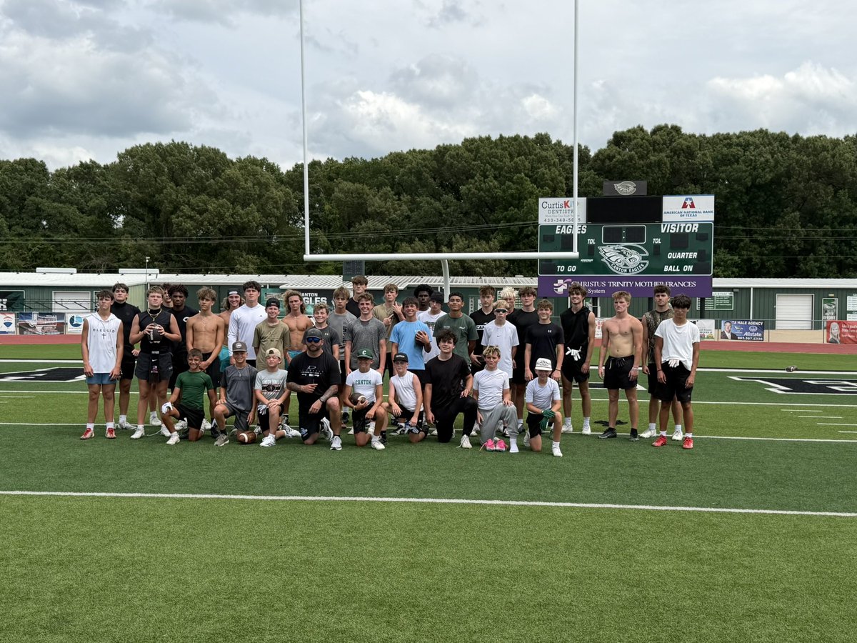 qbimpacttexas's tweet photo. Saturday Work in ETX! 

I appreciate Canton HS HC Heath Ragle for the hospitality today! 

Pass concepts = Smash / Flood / Drive 

#WeWork #QBi https://t.co/5z2tFV5xin