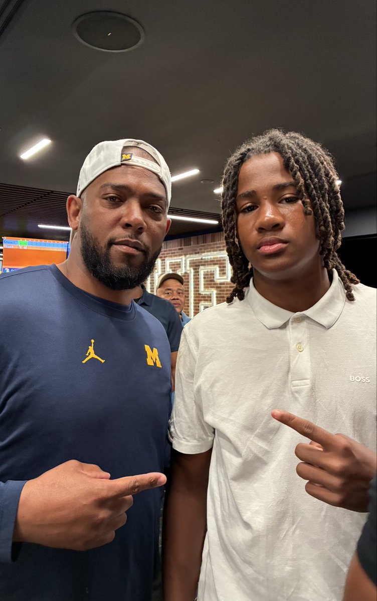 omcgheejr's tweet photo. Great time at @UMichFootball today, thanks for having me! #LetsGoBlue 🙏🏾

@jernarogilford 
@Coach_TsTock 
@Kell_Football 
@KellHSRecruits 
@Coach_May82 
@CoachTyner 
@Coach_Allen5 
@TomLoy247 
@benjaminwolk 
@JeremyO_Johnson 
@najehwilk 
@RecruitGeorgia https://t.co/6ngww0oY8b