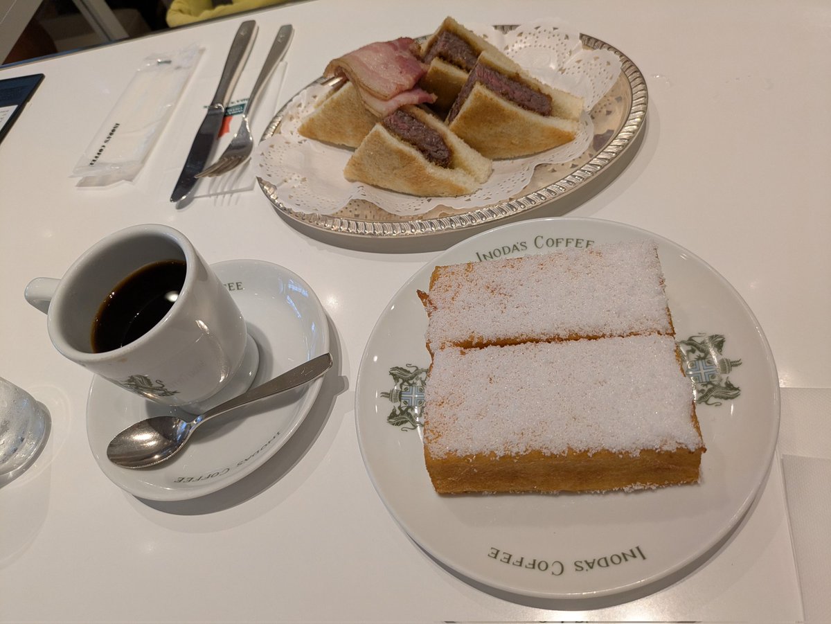kappei0906's tweet photo. 京都駅。イノダコーヒーなう☕ https://t.co/DVJj63E1Eq