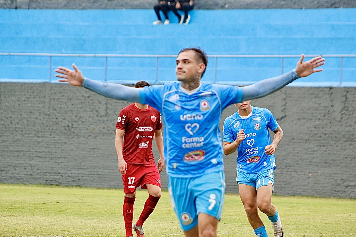 ResiSportClub's tweet photo. VICTORIA EN CASA 🥳

La celeste venció al club Fernando de la Mora por la décima fecha del campeonato por un tanto de 3a1 ✅

Goles convertidos:
⚽️ Rodrigo Amarilla 
⚽️ Aquilino Giménez 
⚽️ Aníbal Vega 

¡A seguir por este camino! 💪🏻

#VamosResi 🔺🩵 https://t.co/ssPPZumwkx