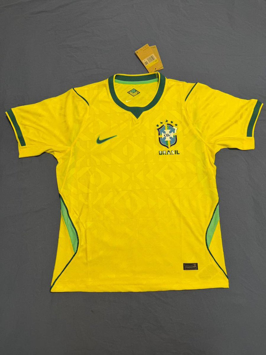 picfute's tweet photo. Pronta entrega 🚚 

125 reais + 20 na shopee para envio (jogador)
110 reais + 20 na shopee para envio (torcedor e feminino) https://t.co/bhHCkn4R3W