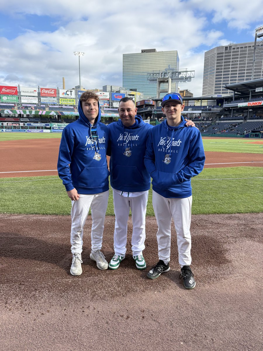 RyanAly's tweet photo. Road trip! @MR_Ryan121212 
@BrennanRyan22 
@GoYardGoats https://t.co/RaB9pICcqB