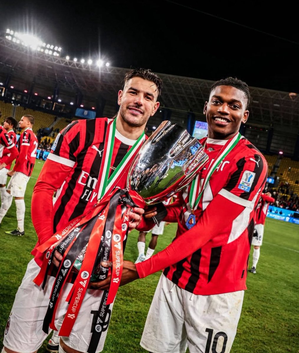 AC_MilanFR's tweet photo. Ils m’ont enlevé Théo puis Leão en moins d’ 1 an… https://t.co/P8FvoI2nyD