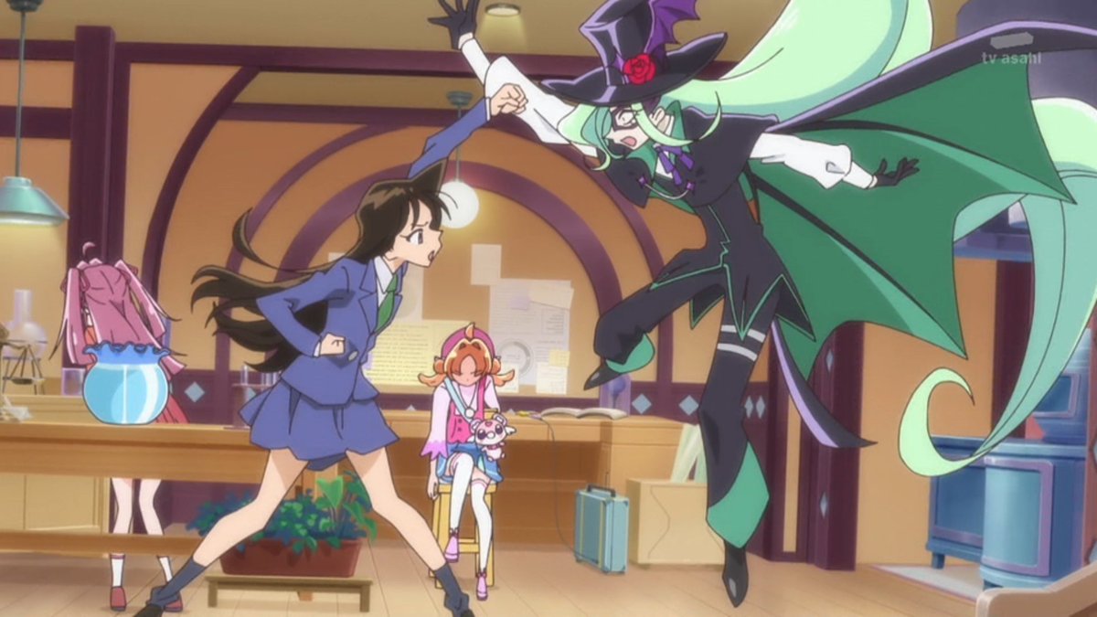 ysys_saurus's tweet photo. ニジーにフィジカルなら対抗できる蘭姉ちゃん、出張先でも強いｗｗｗｗ
#nitiasa #precure #たんプリ https://t.co/7o8cH0cnpI