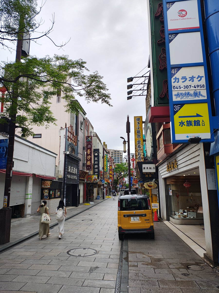 tadfmac's tweet photo. まだお店開いてないから人居ないけど、今日も日中混みそうだ https://t.co/V5NVYkoQkY