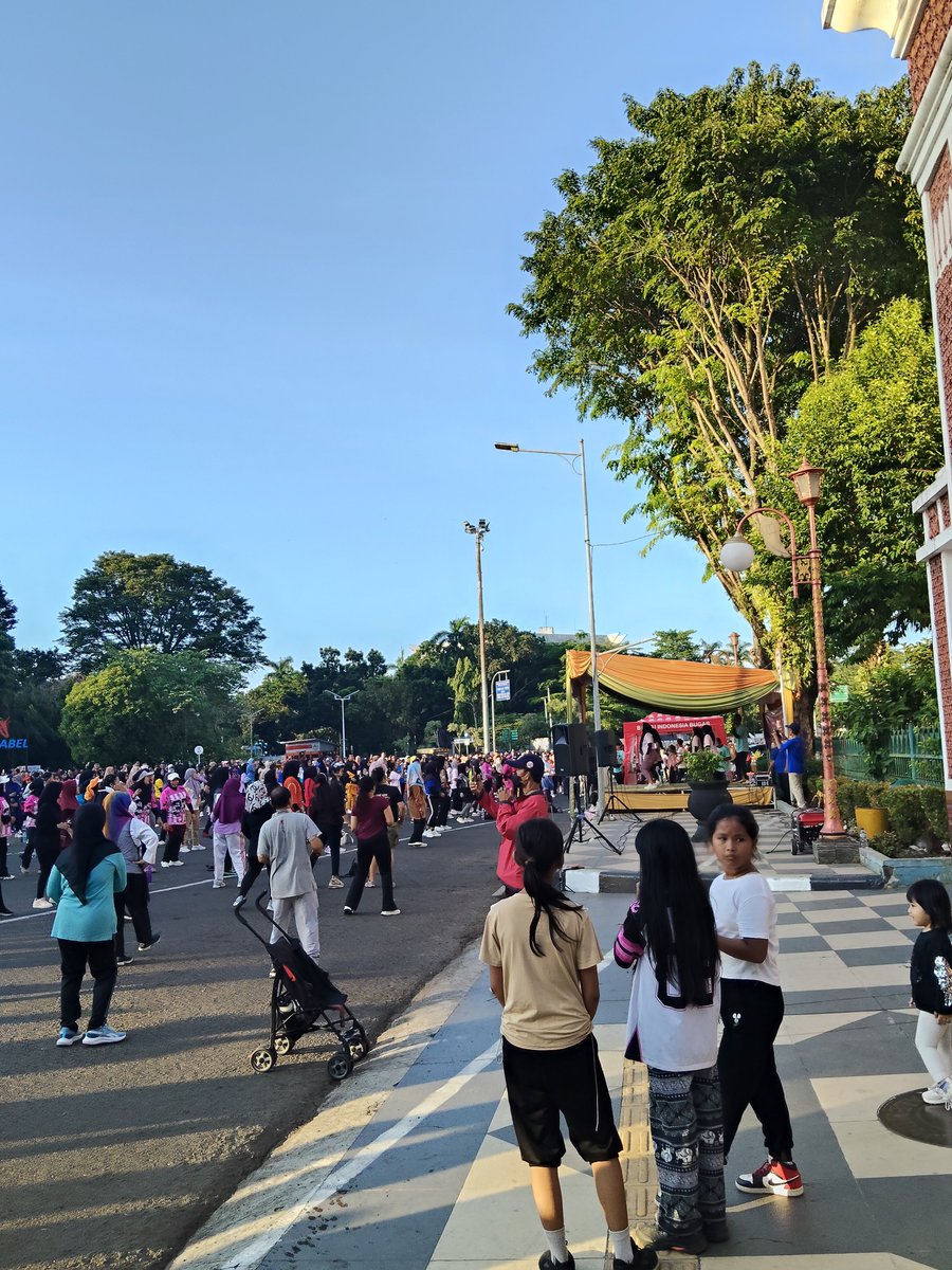 Xorry798's tweet photo. Anyone here?
#gaypalembang https://t.co/VJLXb1txYD